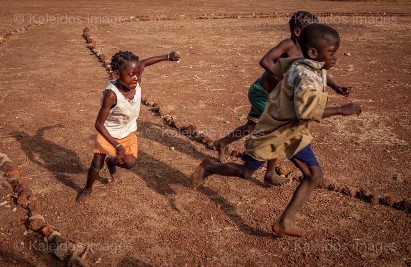 Africa;Benin;Children;Competition;Kaleidos;Kaleidos images;La parole à l'image;Race;Run;Running;Tarek Charara;Nasso