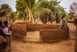 Africa;;Architecture;Benin;Constructions;Kaleidos;Kaleidos-images;La-parole-à-limage;Laterite;Man;Men;Tarek-Charara;Pehonko