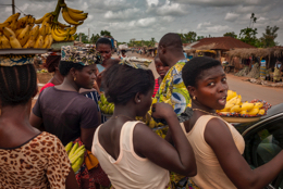 Africa;Bananas;Benin;Kaleidos;Kaleidos-images;Sales;Tarek-Charara;Fruits;Woman;Women