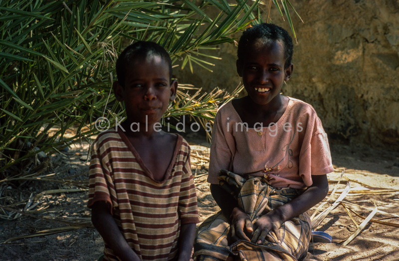 Africa;Djibouti;Kaleidos;Kaleidos images;Oasis;Tarek Charara;Children;Boys;Girls