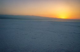 Africa;Afrique;Crépuscule;Dawn;Djibouti;Kaleidos;Kaleidos-images;Lac-Assal;Lake;Lake-Assal;Lakes;Landscapes;Lever-de-soleil;Lever-du-soleil;Paysages;Salt;Sel;Sun-rise;Sunrise;Tarek-Charara