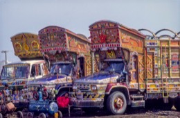 CPB12;Kaleidos;Kaleidos-images;Karachi;La-parole-Ã -limage;Nissan;Nissan-UD-CPB12;Pakistan;Philippe-GueÌry;Sind;Truck-Art;Trucks;Vehicles