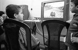 Boys;Children;Games;Kaleidos-images;Kids;Palestinian-Refugees;Palestinians;Play;Refugee-camps;Shatila;Tarek-Charara;UNRWA;Video-games