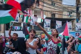 Flags;Kaleidos-images;La-parole-à-limage;Palestinian-Refugees;Palestinians;Refugee-camps;Shatila;Tarek-Charara;UNRWA