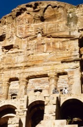 Tarek-Charara;La-parole-à-limage;Kaleidos-images;UNESCO;World-Heritage;Graves;Tombs;History;Nabateans;Petra;Royal-tombs,Urn-tomb