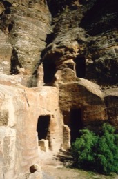 Tarek-Charara;La-parole-à-limage;Kaleidos-images;UNESCO;World-Heritage;Graves;Tombs;History;Nabateans;Petra;JordanDwellings,Housing,Ruins;House-of-Dorotheos;Royal-tombs