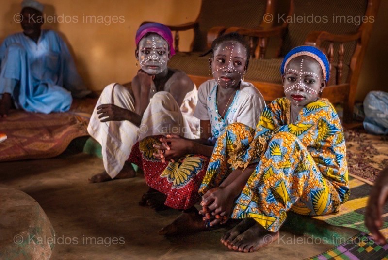 Africa;Benin;Fula;Fula people;Fulani;Gaani;Girls;Kaleidos;Kaleidos images;La parole à l'image;Peuls;Portrait;Tarek Charara;Traditions