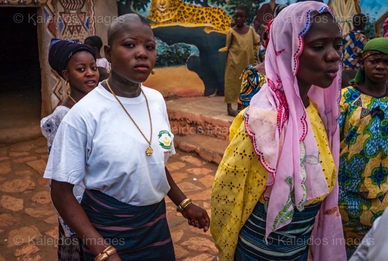 Africa;Benin;Girls;Kaleidos;Kaleidos images;La parole à l'image;Tarek Charara;Woman;Women
