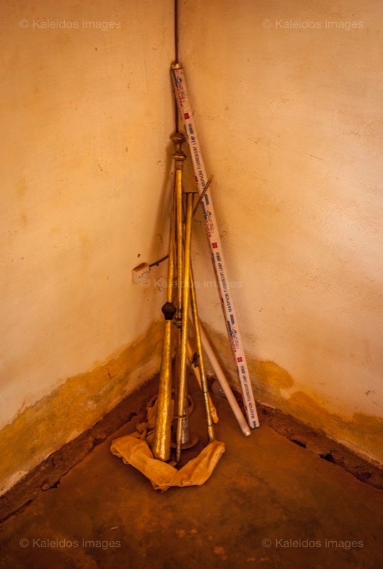 Africa;Benin;Kakasi;Kaleidos;Kaleidos images;Kankanguis;Kankankis;La parole à l'image;Royal Palace;Royal Palace of Ouassa Pehunco;Tarek Charara;Trumpets;Wind instruments;Pehonko
