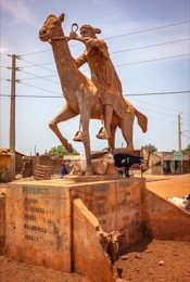 Africa;Benin;Goats;Kaleidos;Kaleidos-images;La-parole-à-limage;Statues;Tarek-Charara;Riders;Horses;Pehonko