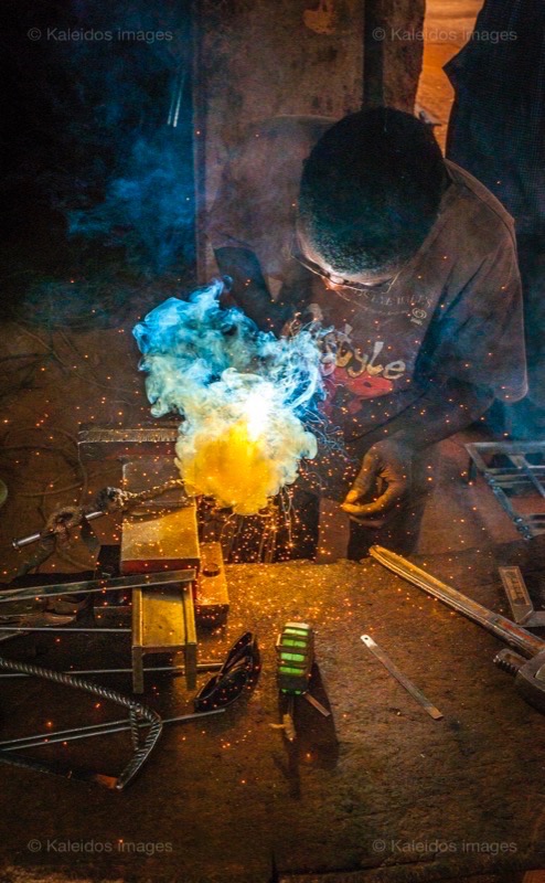 Africa;Benin;Kaleidos;Kaleidos images;La parole à l'image;Man;Men;Tarek Charara;Welders