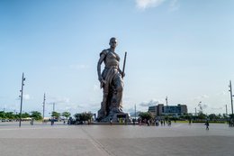 u;-Dahomey-Amazons;-Esplanade-des-Amazones;-Kaleidos;-Kaleidos-images;-Kingdom-of-Dahomey;-La-parole-à-limage;-Li-Xiangqun;-Littoral;-Patrice-Talon;-Sculpture;-Statue;-Stories-Pictures;-Tarek-Charara