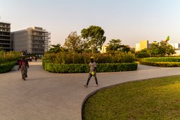 Benin;-Benin-flag;-Boulevard-de-la-Marina;-Cotonou;-Jardin-de-lAmazone;-Kaleidos;-Kaleidos-images;-La-parole-à-limage;-Presidential-Palace;-Stories-Pictures;-Tarek-Charara