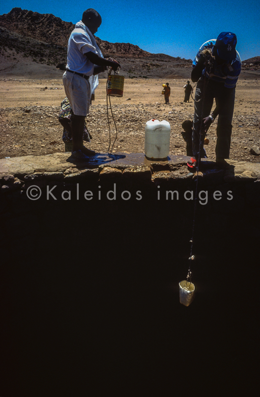 Africa;Children;Djibouti;Kaleidos;Kaleidos images;People;Tarek Charara;Water;Wells