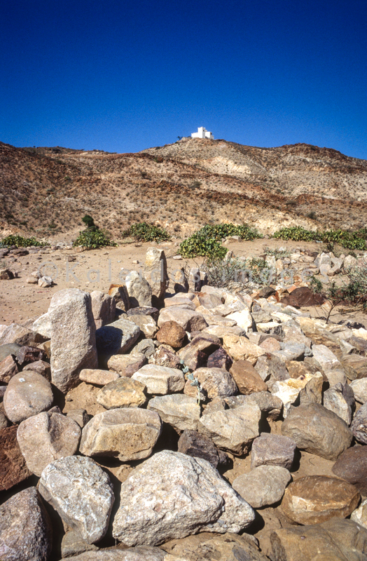 Africa;Cemetaries;Cemetary;Deserts;Djibouti;Graves;Graveyards;Islam;Kaleidos;Kaleidos images;Landscapes;Muslims;Tarek Charara;Tombs