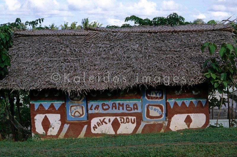Mayotte;Comoros;Banga;Condtructions;Buildings;Dwellings;Architecture;Africa