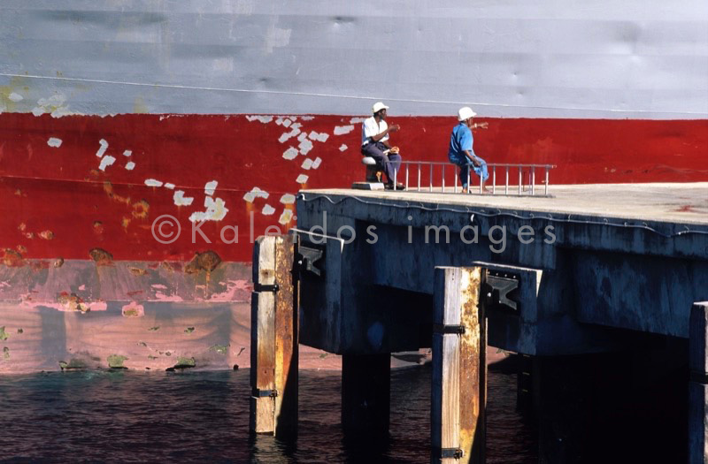 Mayotte;Comoros;Longoni;Ports;Container carrier;SEAL USARAMO;Deutsche Afrika Linien;Containers;Ships