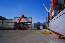 Comoros-Archipelago;-Container;-France;-Handling;-Indian-Ocean;-Kaleidos;-Kaleidos-images;-La-parole-à-limage;-Laurent-Abad;-Maritime-transport;-Mayotte;-Port;-Quay;-Reach-stacker;-Ship;-Stories-Pictures