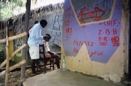 Mayotte;Comoros;Banga;Condtructions;Buildings;Dwellings;Architecture;Africa;Hairdressers;Hairdressing