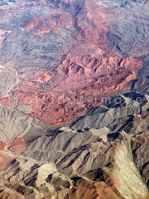 Mountains;Chile;Andes;Aerial photography;Airborne imagery;Seen from the sky;Seen from above;Laurent Abad;Kaleidos images;La parole à l'image