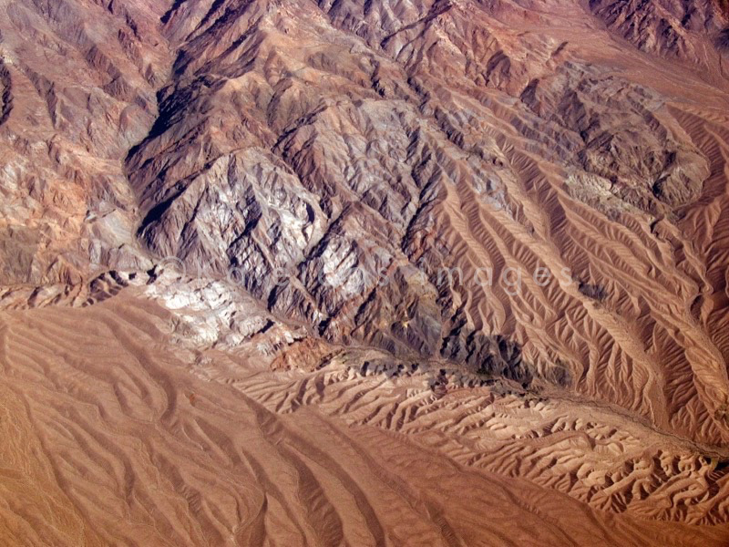Mountains;Chile;Andes;Aerial photography;Airborne imagery;Seen from the sky;Seen from above;Laurent Abad;Kaleidos images;La parole à l'image