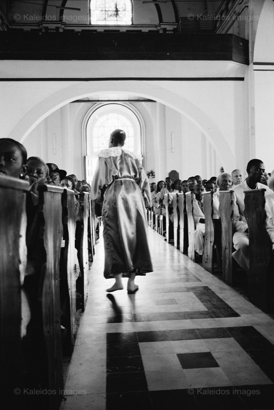 Christians;Churches;Haiti;Kaleidos;Kaleidos images;Katherine-Marie Pagé;Katherine-Marie-François;La parole à l'image;Places of worship