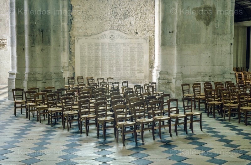 Architecture;Beauvais;Cathedrals;Catholic;Chairs;Christianity;Christians;Churches;Cults;Gothic;Interiors;Kaleidos;Kaleidos images;La parole à l'image;Oise;Picardie;Places of worship;Tarek Charara