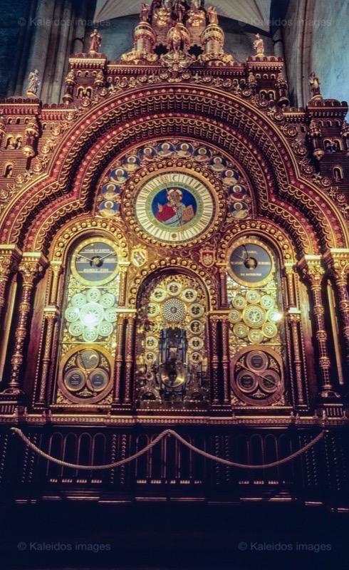 Beauvais;Cathedrals;Catholic;Christianity;Christians;Churches;Clocks;Cults;Gothic;Interiors;Kaleidos;Kaleidos images;La parole à l'image;Oise;Picardie;Places of worship;Tarek Charara