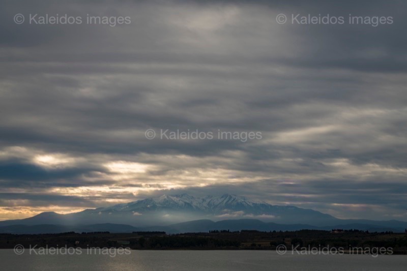 Canigó;France;Kaleidos;Kaleidos images;La parole à l'image;Lake of Villeneuve;Lake of Villeneuve-de-la-Raho;Lakes;Landscapes;Pyrenees;Pyrénées-Orientales;Tarek Charara;Villeneuve-de-la-Raho