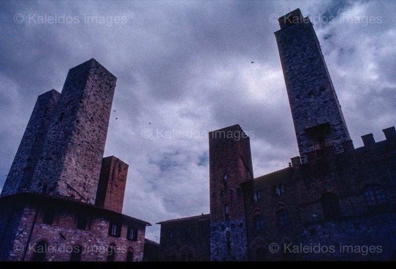Architecture;Catholicism;;Churches;Collegiata di Santa Maria Assunta;Italy;Kaleidos;Kaleidos images;La parole à l'image;Philippe Guery;Places of worship;Romanesque Architectur