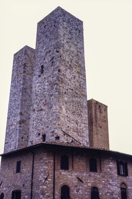 Architecture;Catholicism;;Churches;Collegiata di Santa Maria Assunta;Italy;Kaleidos;Kaleidos images;La parole à l'image;Philippe Guery;Places of worship;Romanesque Architectur