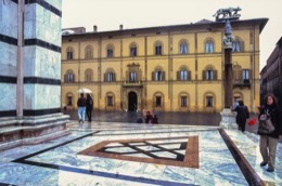 Architecture;Bernardo-Buontalenti;Italy;Kaleidos;Kaleidos-images;La-parole-à-limage;Philippe-Guery;Palazzo-Petrucci;Rain;Renaissance-Architecture;Siena