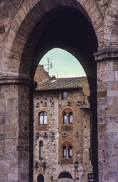 Architecture;Catholicism;;Churches;Collegiata-di-Santa-Maria-Assunta;Italy;Kaleidos;Kaleidos-images;La-parole-à-limage;Philippe-Guery;Places-of-worship;Romanesque-Architectur