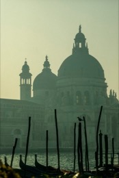 Baldassare-Longhena;Christianity;Churches;Désirée-Sadek;Gondolas;Italy;Kaleidos-images;La-parole-à-limage;Places-of-worship;Venice