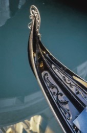 Boats;Désirée-Sadek;Gondolas;Italy;Kaleidos-images;La-parole-à-limage;Rowing-Boats;Venice;Water-transport