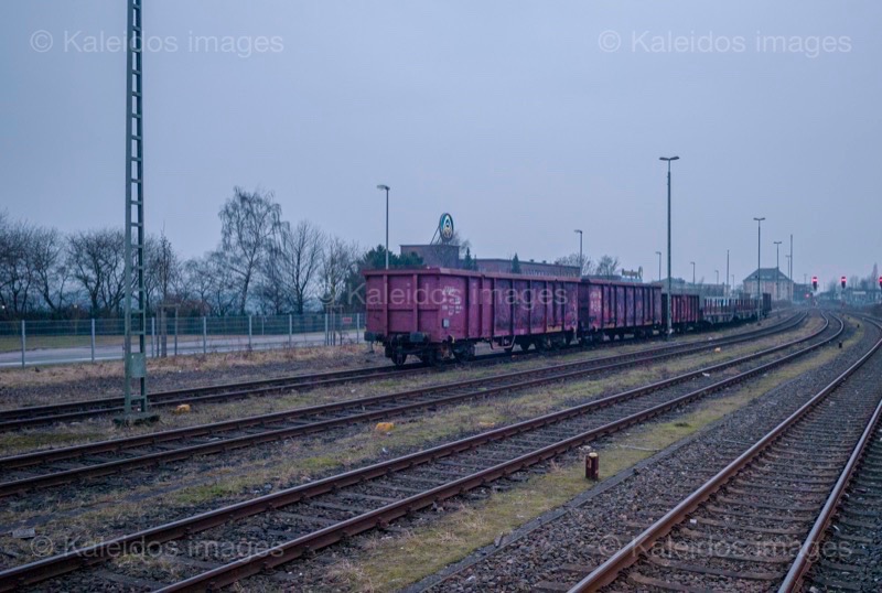 Kaleidos;Kaleidos images;Rails;Railway;Railway stations;Stations;Tarek Charara;Train stations;Trains;Wagons;Winter;La parole à l'image;La parole à l'image;Remscheid;NRW;Nordrhein-Westfalen;North Rhine-Westphalia