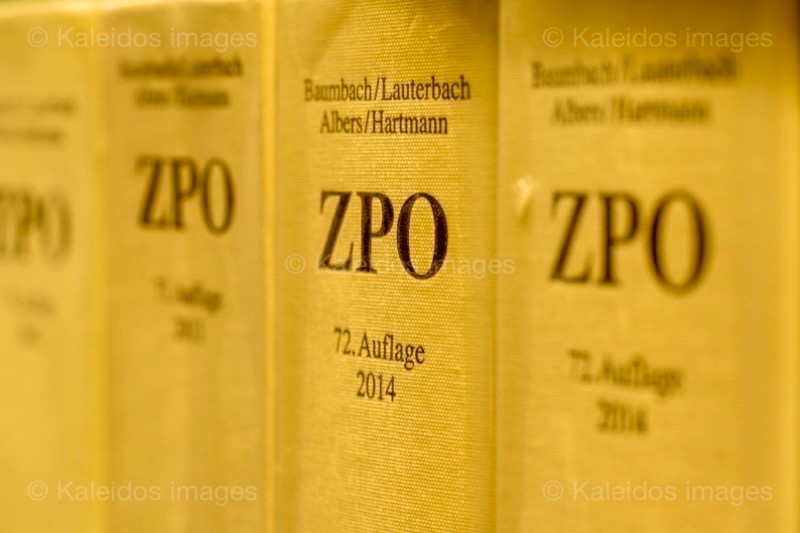 Books;Deutschland;German;Germany;Kaleidos;Kaleidos images;La parole à l'image;Lawbooks;Tarek Charara