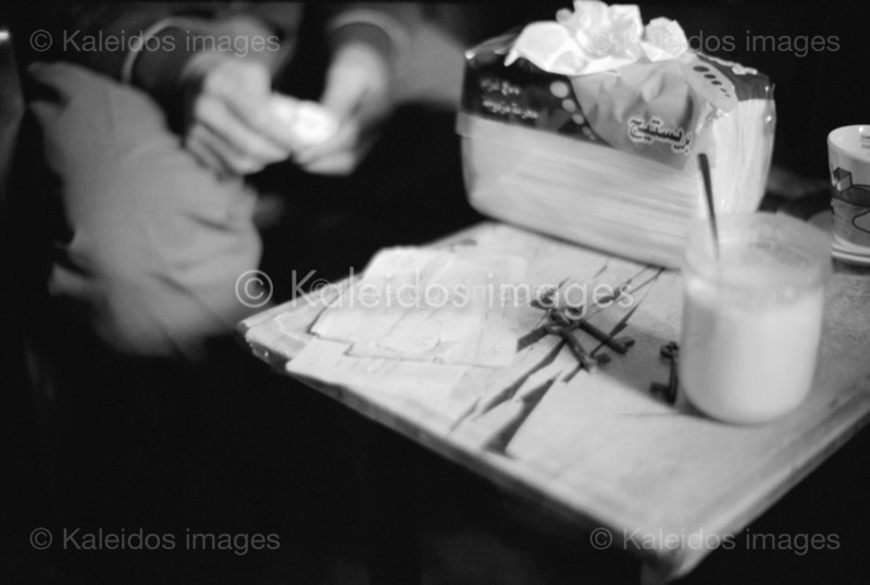 Documents;Kaleidos images;Palestinian Refugees;Palestinians;Refugee camps;Shatila;Tarek Charara;UNRWA;Man;Men