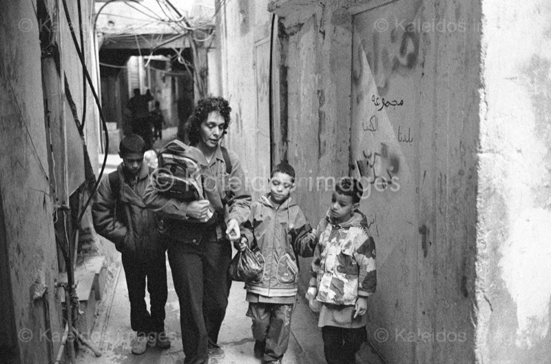 Ahmad Al Hindawi;Ahmad Hindawi;Alleys;Camps de refugiés;Chatila;Jihad Al Hindawi;Jihad Hindawi;Kaleidos images;Mona Al Hindawi;Mona Hindawi;Nidal Al Hindawi;Nidal Hindawi;Palestinian Refugees;Palestinians;Palestiniens;Refugee camps;Ruelles;Réfugiés palestiniens;Shatila;Tarek Charara;UNRWA