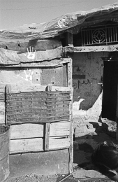 Architecture;Constructions;Handprints;Hands;Imprints;Kaleidos-images;Palestinian-Refugees;Palestinians;Refugee-camps;Shanty-Towns;Shatila;Tarek-Charara