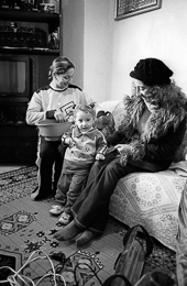 Sabra;Children;Girls;Kaleidos-images;Palestinian-Refugees;Palestinians;Shatila;Tarek-Charara;Woman;WomenGaza-Hospital