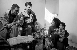 Camps-de-refugiés;Chatila;Farah-AL-Hindawi;Farah-Hindawi;Jamal-Al-Hindawi;Jamal-Hindawi;Kaleidos-images;Mona-Al-Hindawi;Mona-Hindawi;Palestinian-Refugees;Palestinians;Palestiniens;Refugee-camps;Réfugiés-palestiniens;Shatila;Tarek-Charara;UNRWA