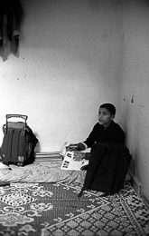 Ahmad-Al-Hindawi;Ahmad-Hindawi;Camps-de-refugiés;Chatila;Devoirs;Homework;Kaleidos-images;Palestinian-Refugees;Palestinians;Palestiniens;Refugee-camps;Réfugiés-palestiniens;Shatila;Tarek-Charara;UNRWA