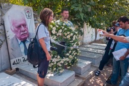 Chafiq-al-Hout;Graves;Graveyards;Kaleidos-images;La-parole-à-limage;Palestinian-Refugees;Palestinians;Refugee-camps;Shafiq-al-Hout;Shafiq-al-Hut;Shatila;Tarek-Charara;Tombs;UNRWA