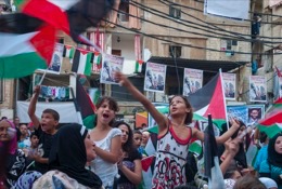 Flags;Kaleidos-images;La-parole-à-limage;Palestinian-Refugees;Palestinians;Refugee-camps;Shatila;Tarek-Charara;UNRWA