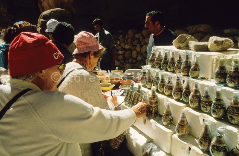 Tarek Charara;La parole à l'image;Kaleidos images;Tourists;Souvenirs;UNESCO;World Heritage;Petra;Jordan