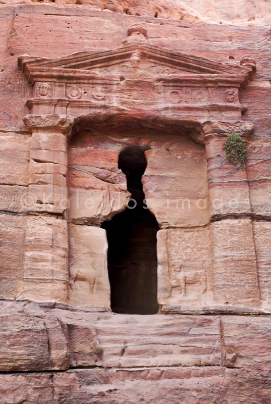 Tarek Charara;Kaleidos images;UNESCO;World Heritage;Graves;Tombs;History;Nabateans;Petra;Jordan;Biclinium;Lion Biclinium