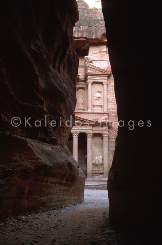 Tarek Charara;Kaleidos;Kaleïdos;Kaleidos images;Middle East;Middle-East;UNESCO;World Heritage;Graves;Tombs;History;Nabateans;Petra;Jordan;Khazneh;Al Khazneh