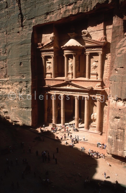 Tarek Charara;Kaleidos;Kaleïdos;Kaleidos images;Middle East;Middle-East;UNESCO;World Heritage;Graves;Tombs;History;Nabateans;Petra;Jordan;Khazneh;Al Khazneh