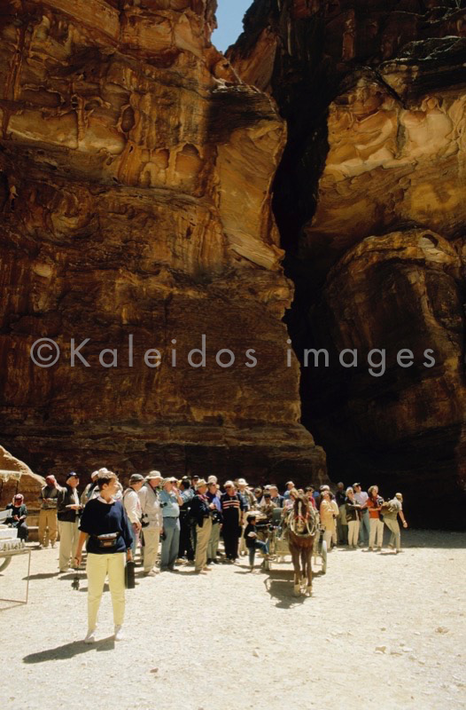 Tarek Charara;Kaleidos images;La parole à l'image;UNESCO;World Heritage;Tourists;History;Nabateans;Petra;Jordan;Khazneh;Al Khazneh